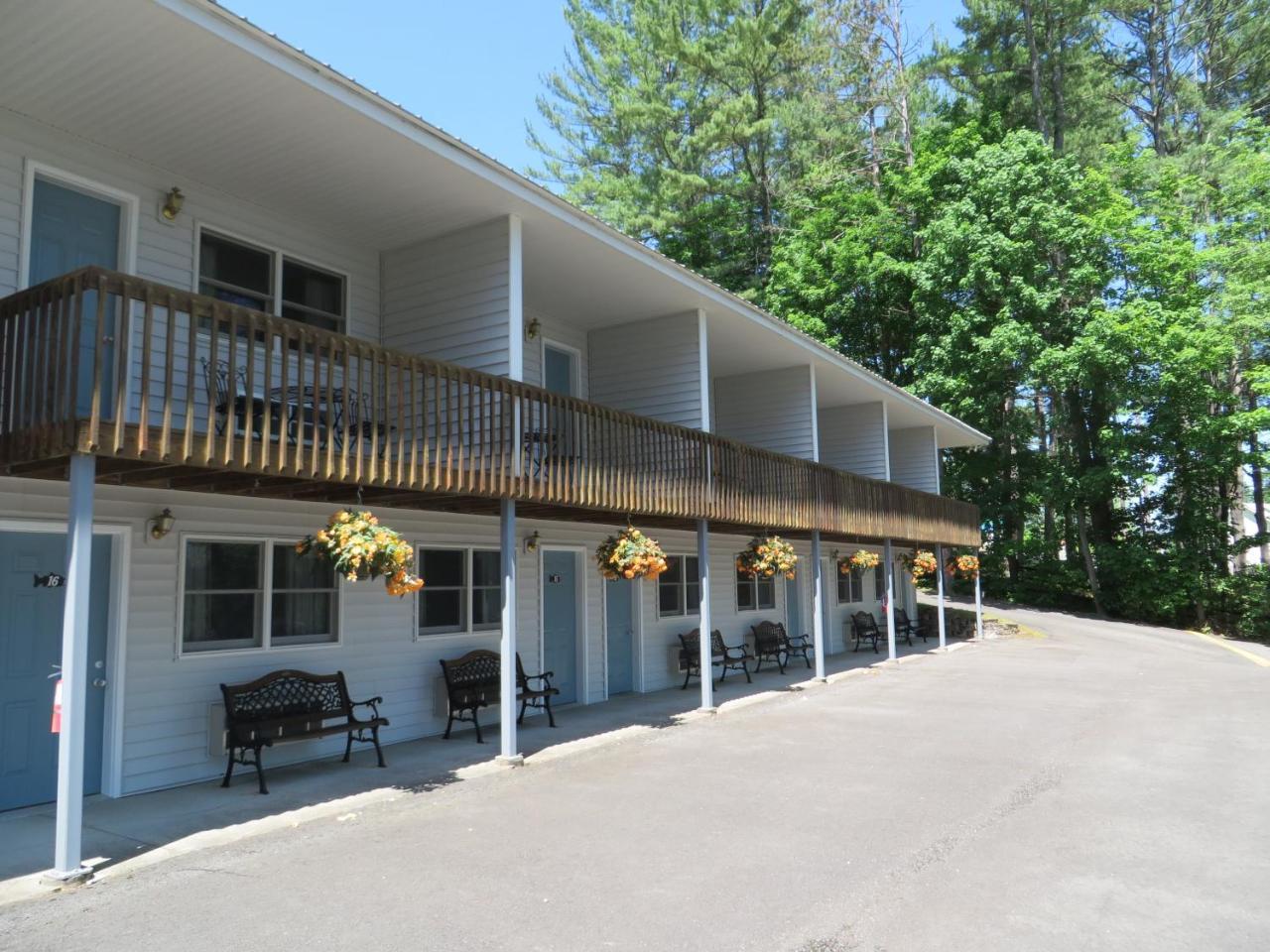 Bayside Inn & Marina Cooperstown Exteriér fotografie